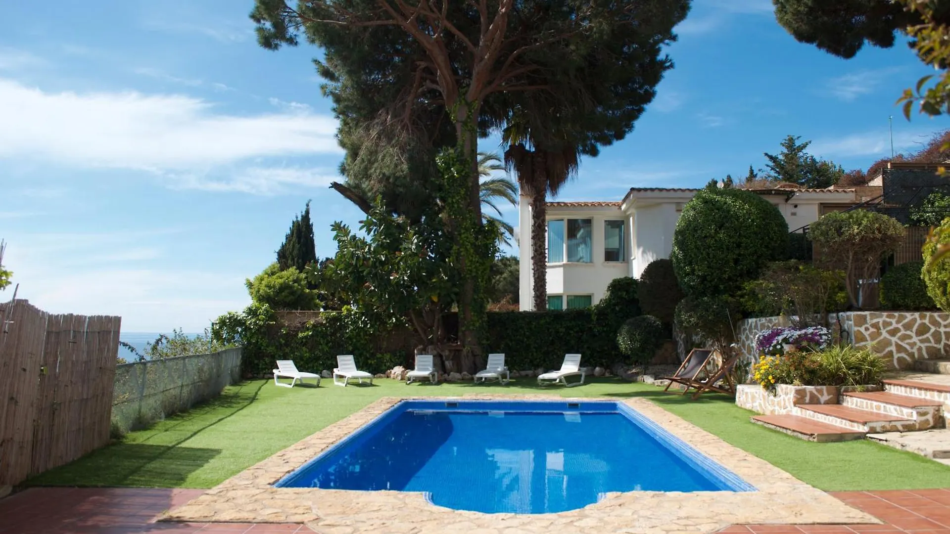 Villa El Riu Del Cel Lloret de Mar